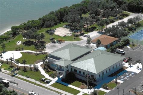 belleair beach community center